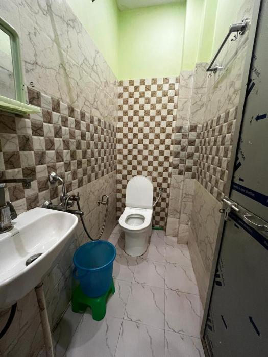 kanha p guest house