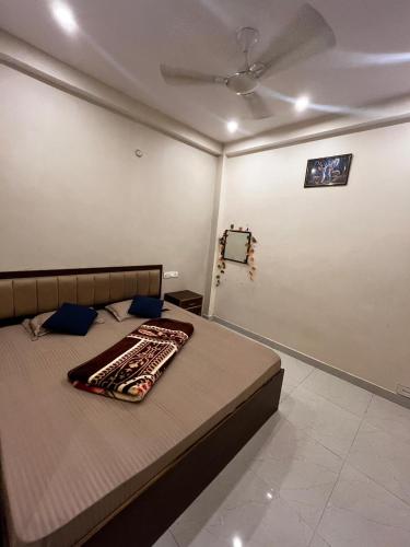 kanha p guest house