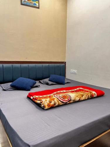 kanha p guest house