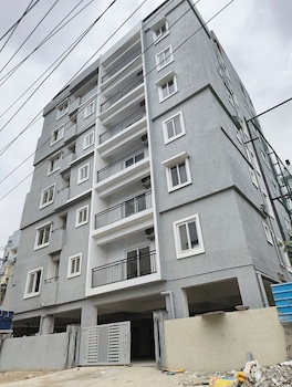 lushvistas serviced apartment