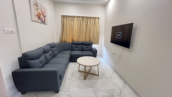 lushvistas serviced apartment