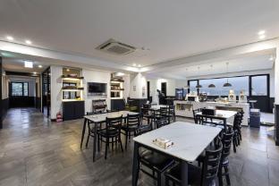 Hotel Poma,,5 star