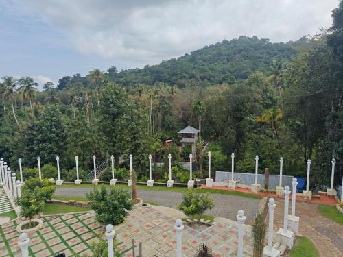 appleland city athirapilly
