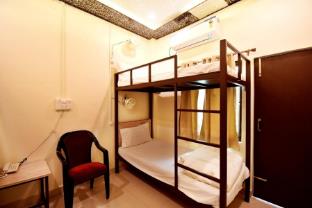 the anandvan palace 300 meter harishchandra ghat