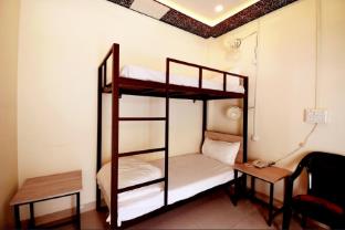 the anandvan palace 300 meter harishchandra ghat