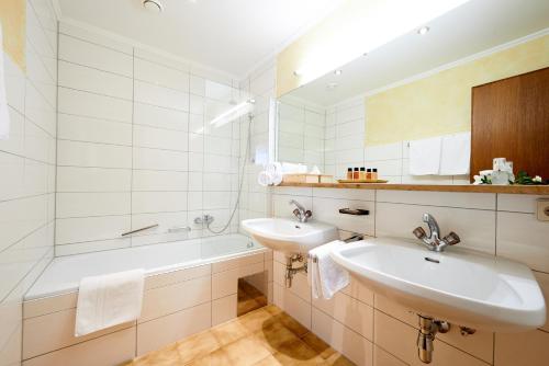 landhotel post adults only