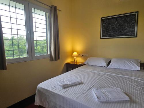 Surya Villa,,4 star