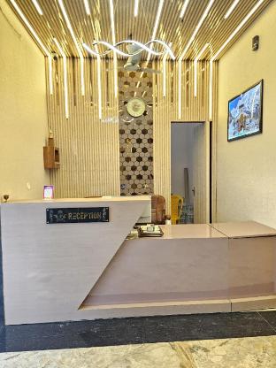 hotel ram lakhan paradise