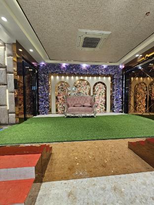 hotel ram lakhan paradise