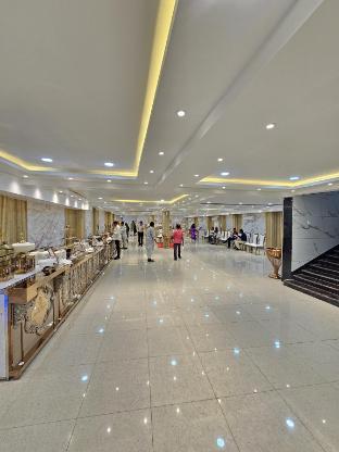 Hotel Ram Lakhan Paradise,,5 star