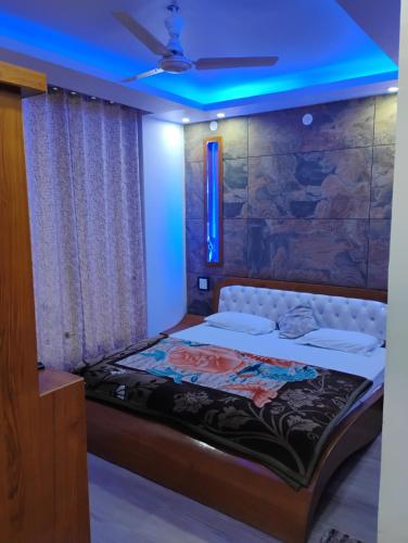 hotel dhan luxmi