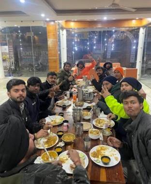 hotel dhan luxmi