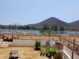 cs resort river point