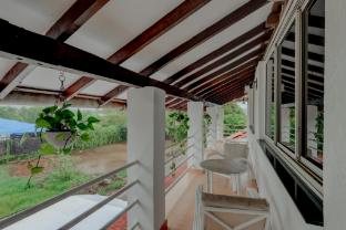Backspace Anjuna Beach,,5 star