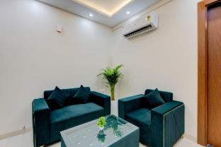 the lodgers 1 bhk service apartments sector 52