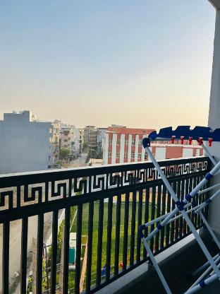 the lodgers 1 bhk service apartments sector 52