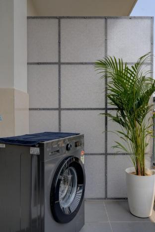 the lodgers 1 bhk service apartments sector 52