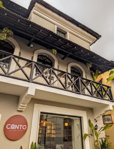 canto hostel and stays