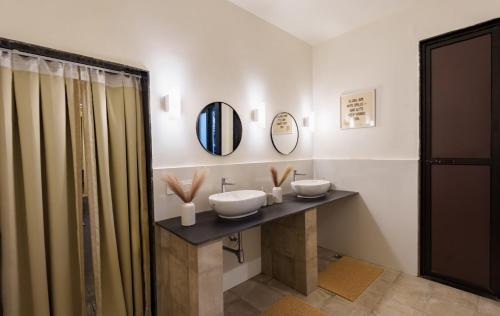 Canto Hostel And Stays,,5 star