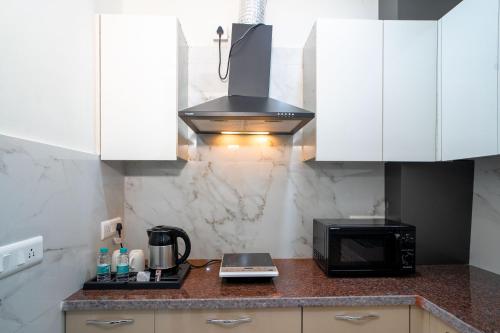 the lodgers one bhk apartment nxt to phase 1 metro