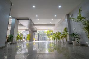 The Lodgers One Bhk Apartment Nxt To Phase 1 Metro,,4 star