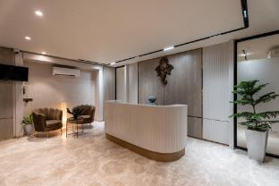 The Lodgers 2 Bhk Apartment Near Artemis Hospital,,4 star