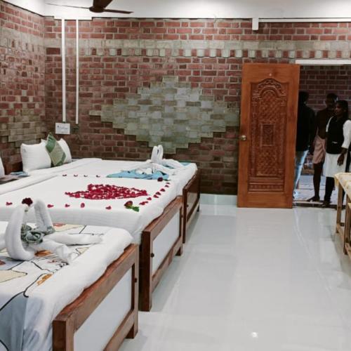 five falls ramana villa
