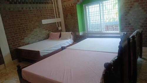 five falls ramana villa