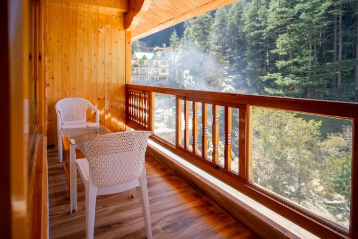 hide in kasol