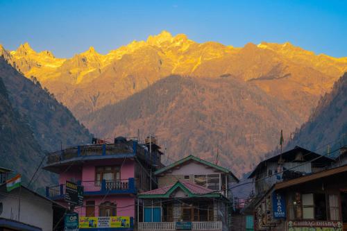 hide in kasol