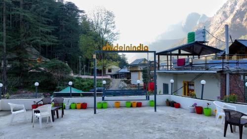 hide in kasol