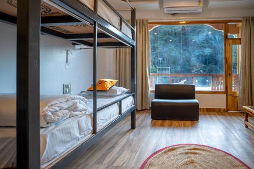 hide in kasol