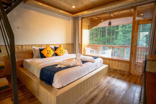 Hide-In Kasol,,2 star