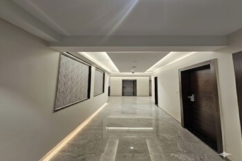 Hotel Star Square,,2 star