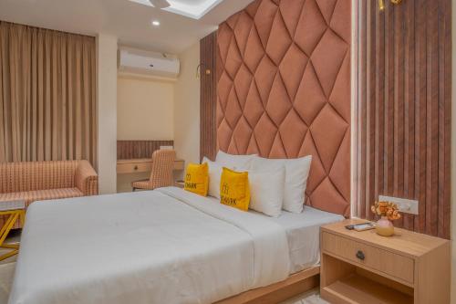 hotel star square