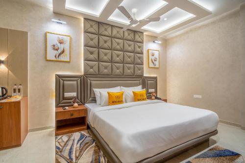 hotel star square
