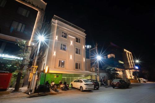 hotel star square