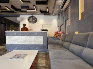 c2 hotel