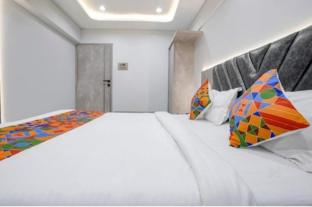 hotel aahan vashi 3 6 km from railway station