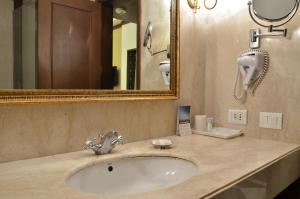 Country Inn And Suites By Carlson Delhi Satbari,New Delhi>>Delhi,4 star