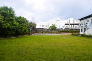 umino beach resort muthukadu