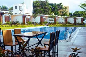 umino beach resort muthukadu