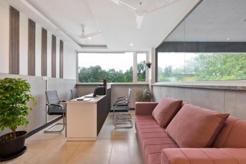 hotel morjim muse seaview