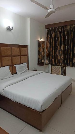 royal palace by excellent hospitality