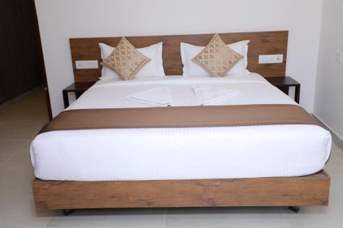 aura airport hotel
