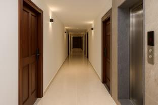 Aura Airport Hotel,,3 star
