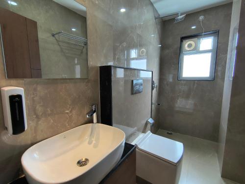 kynjing suites