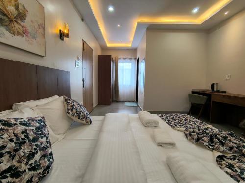 kynjing suites