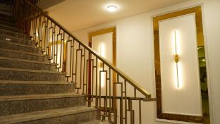 The Aura Hotel & Banquet,,4 star