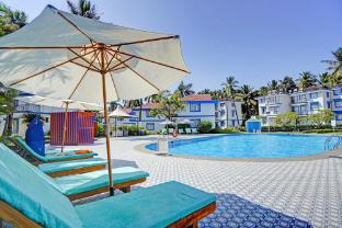via park grand royal palms